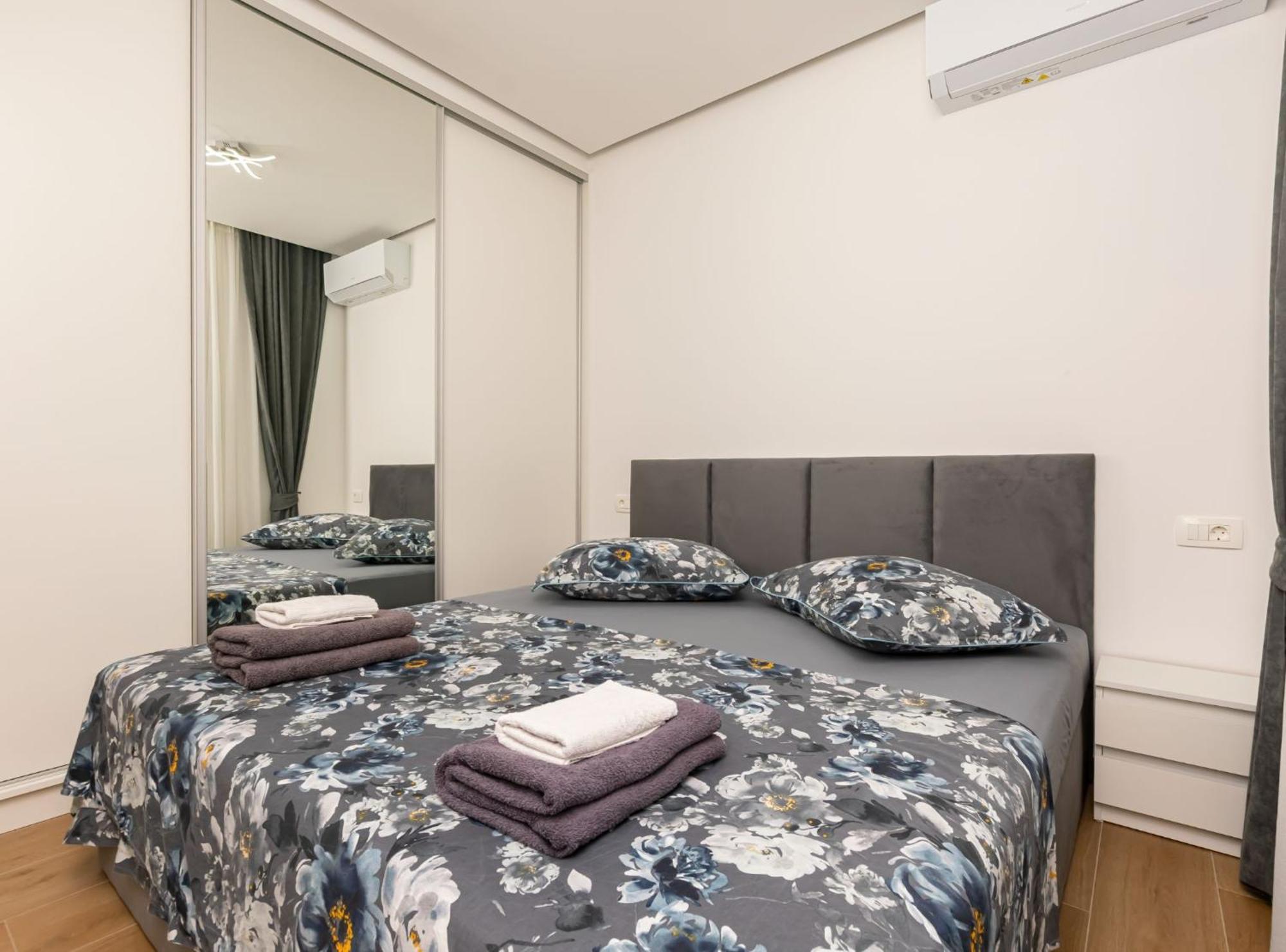 Apartments Hope Дуги-Рат Экстерьер фото